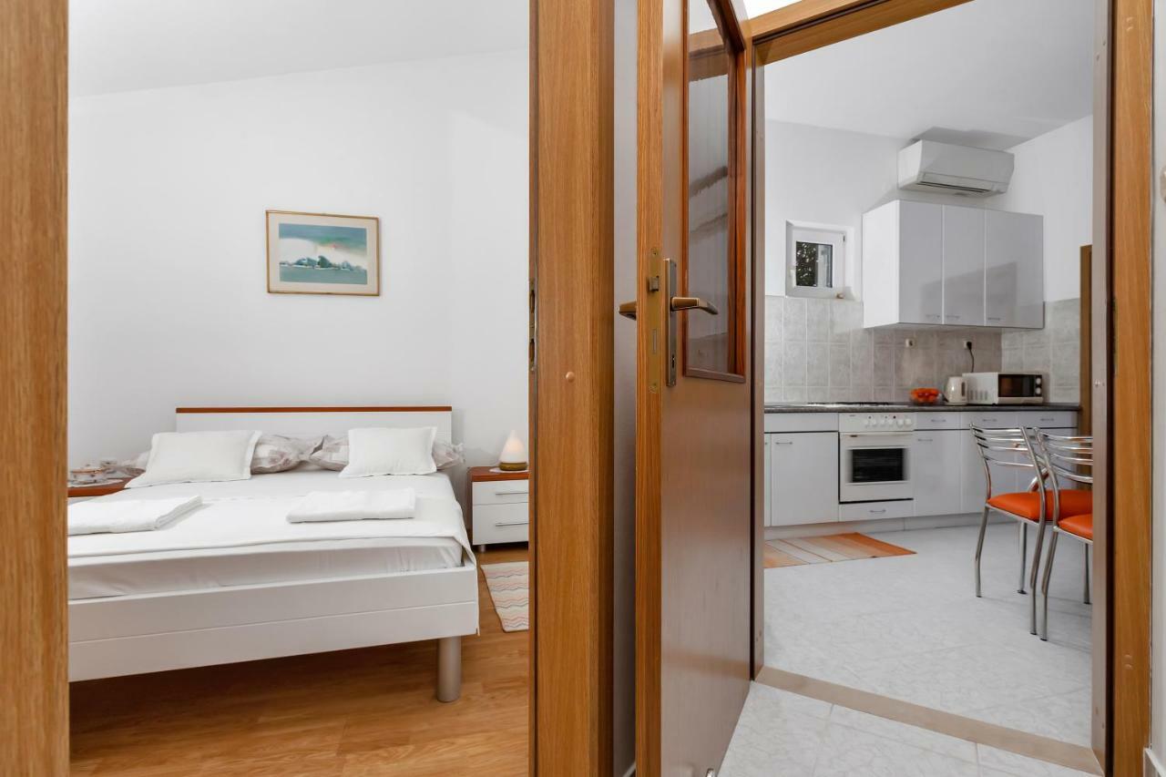 Apartment Kate-Few Minutes From Beach Makarska Kültér fotó
